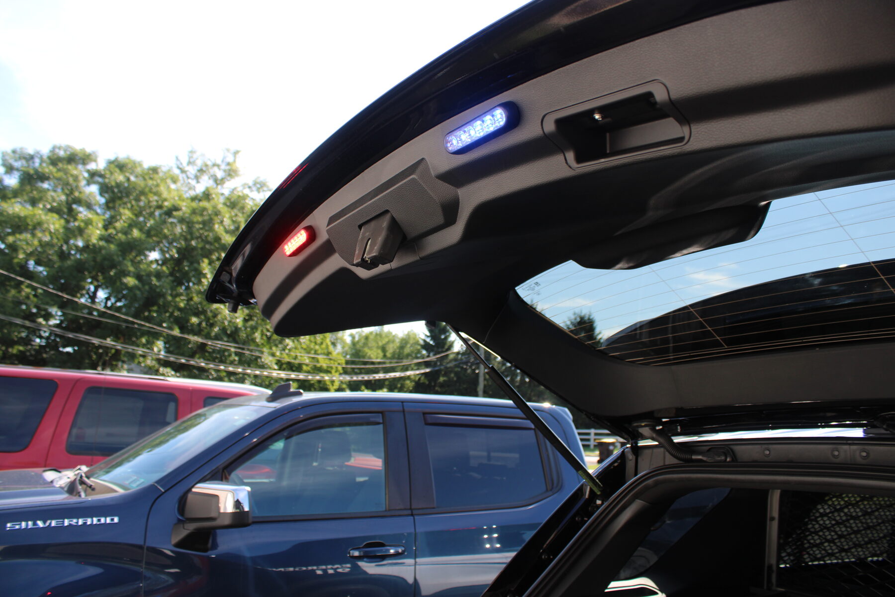 Liftgate-mounted LED warning